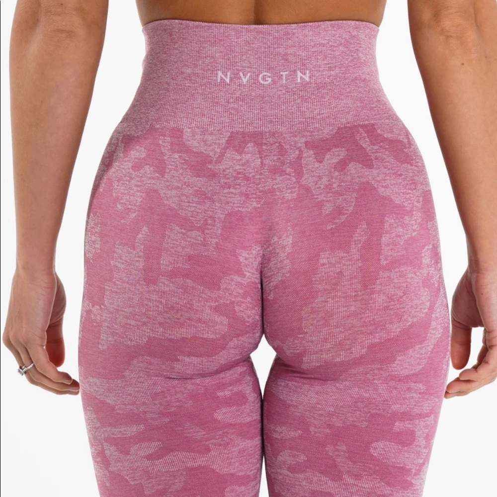 NVGTN Pastel Pink Camo Seamless Leggings